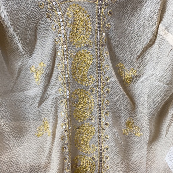 Beautiful Bebe tunic - Picture 4 of 5